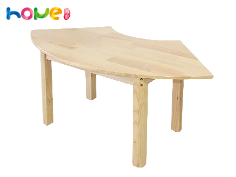 幼儿园四分之一圆桌,幼儿园木质月牙桌子