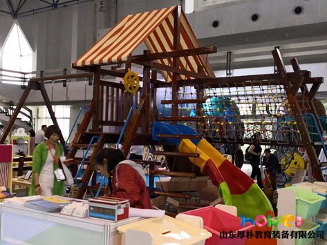 幼儿园实木滑梯 幼儿园户外大型木质玩具 木质滑滑梯定制