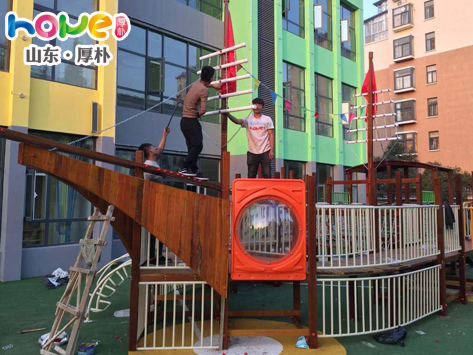 幼儿园户外滑梯 大型实木海盗船滑梯