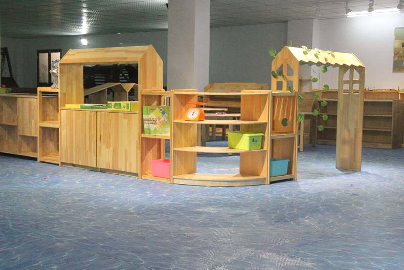 幼儿园家具厂家定做 山东厚朴儿童实木组合区角