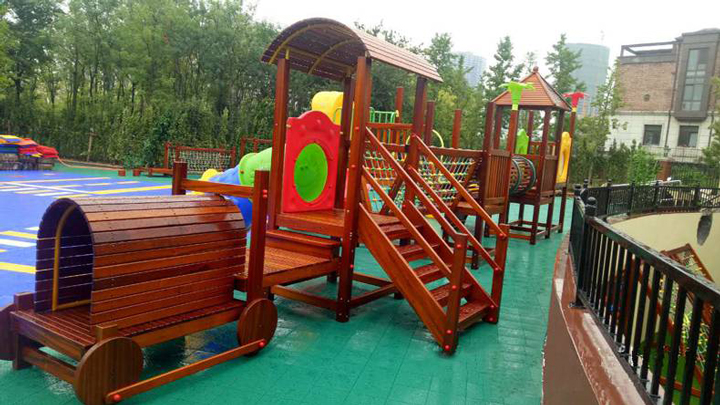幼儿园火车造型大型室外组合滑梯 木质滑梯玩具厂家