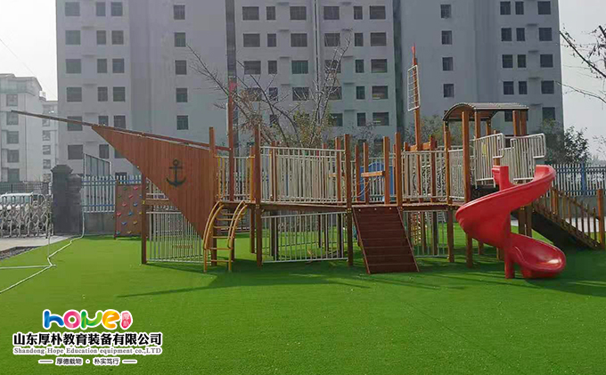 江苏幼儿园户外木质滑梯案例