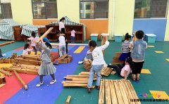 山东厚朴户外碳化积木案例——青岛滨河幼儿园