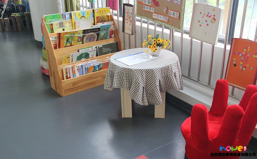 幼儿园图书架如何环创布置