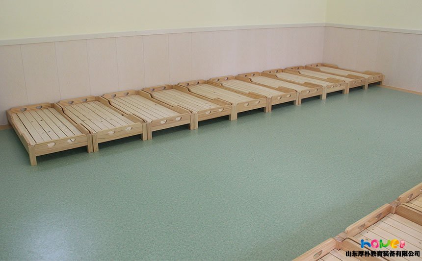 幼儿园午休床如何布置？实木床价格有多贵？