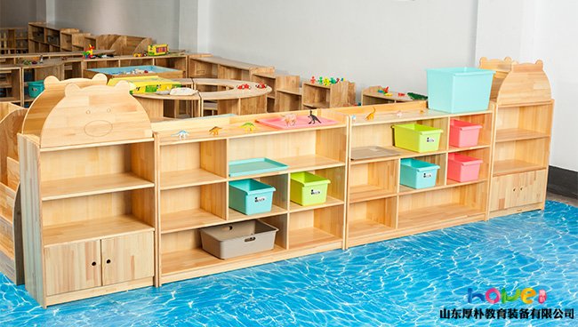 一般幼儿园教室里需要多少个玩具柜