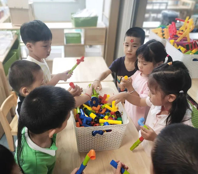 浙江各地幼儿园探索开设托班 托幼一体化，如何做得更好？